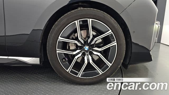 BMW 7 Series 2025 — Photo 22/31