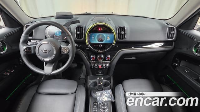 Mini Cooper Countryman 2023 — ფოტო 7/20