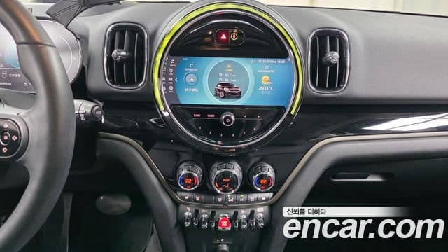 Mini Cooper Countryman 2023 — ფოტო 13/20