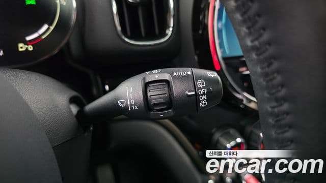 Mini Cooper Countryman 2023 — ფოტო 19/20