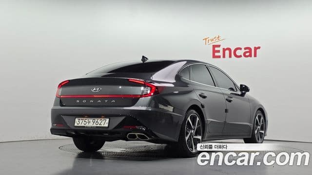Hyundai Sonata 2021 — ფოტო 2/20