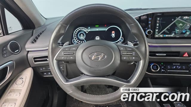 Hyundai Sonata 2021 — ფოტო 15/20