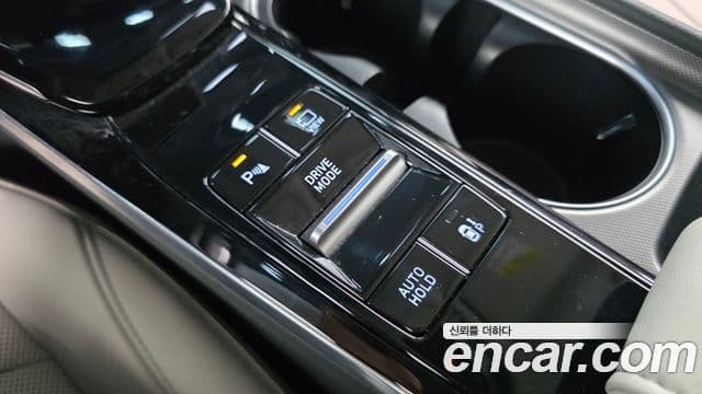 Hyundai Sonata Hybrid 2021 — Şəkil 22/36