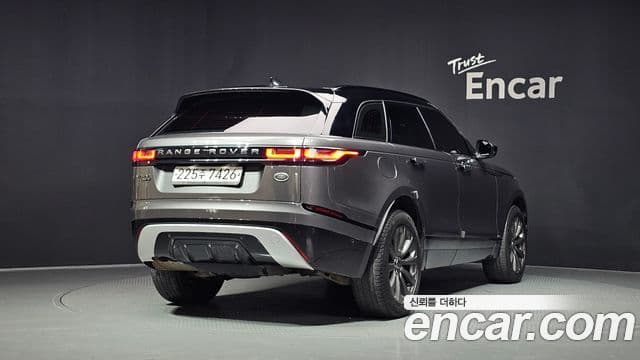 Land Rover Range Rover Velar 2019 — Фото 2/20