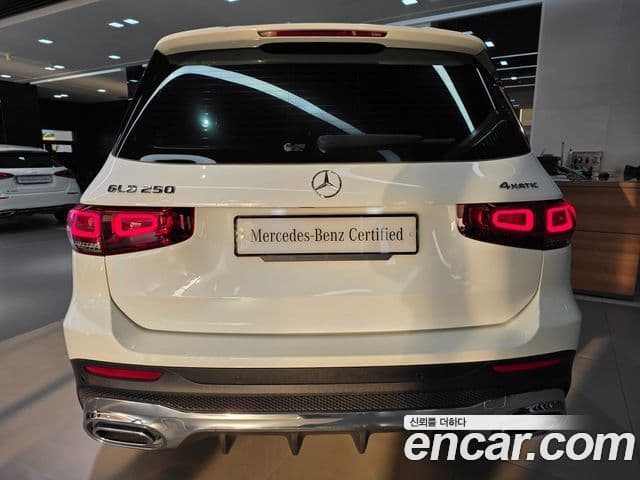 Mercedes-Benz GLB-Class 2022 — Фото 3/20
