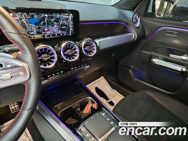 Mercedes-Benz GLB-Class 2022 — Фото 15/20