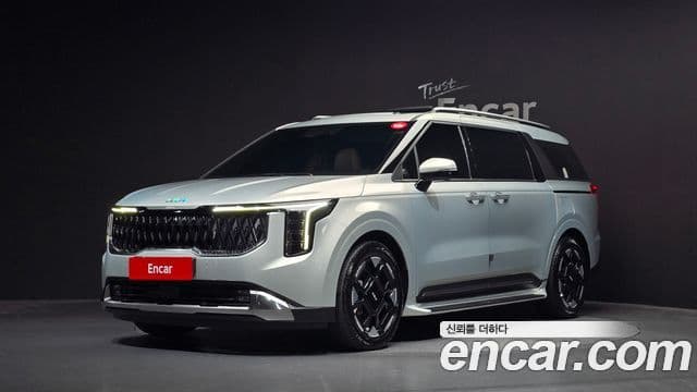 Kia Carnival 2024 — Фото 1/20