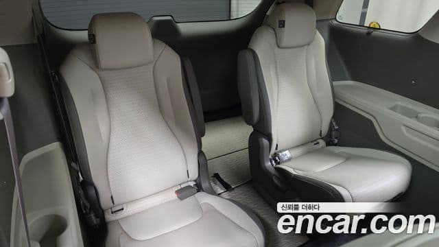 Kia Carnival 2024 — Фото 12/20