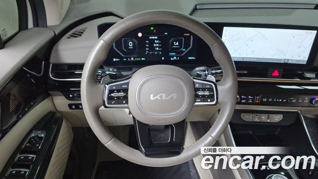 Kia Carnival 2024 — Фото 13/20