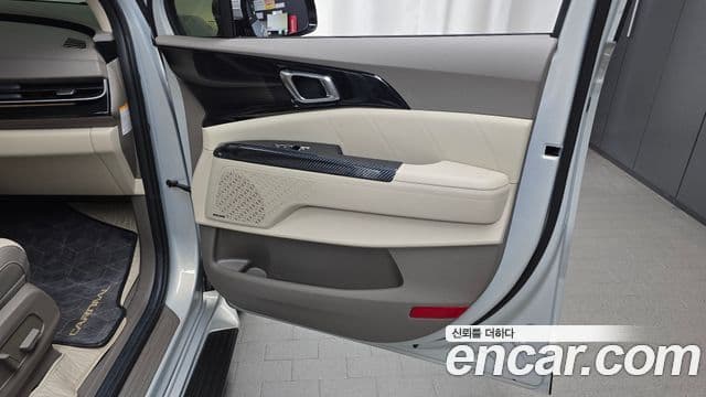 Kia Carnival 2024 — Photo 4/39