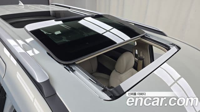 Kia Carnival 2024 — Photo 28/39