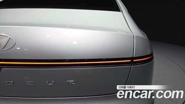 Hyundai Grandeur Hybrid 2026 — Photo 5/30