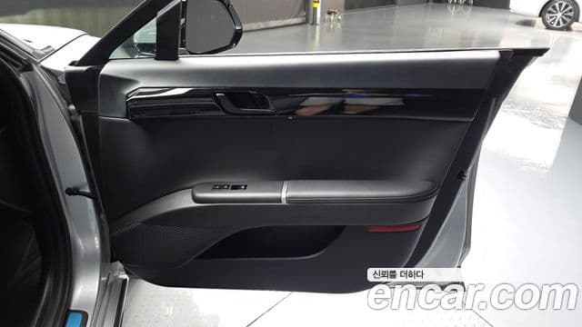 Hyundai Grandeur Hybrid 2026 — Photo 9/30