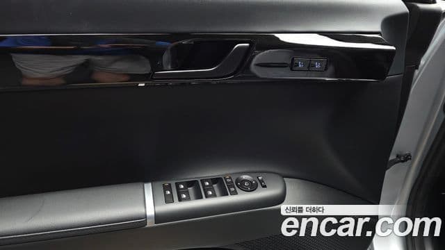 Hyundai Grandeur Hybrid 2026 — Photo 15/30