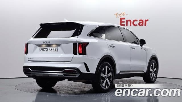 Kia Sorento 2022 — Фото 2/20