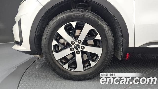 Kia Sorento 2022 — Фото 5/20