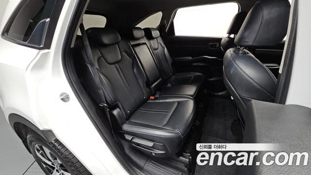 Kia Sorento 2022 — Фото 12/20