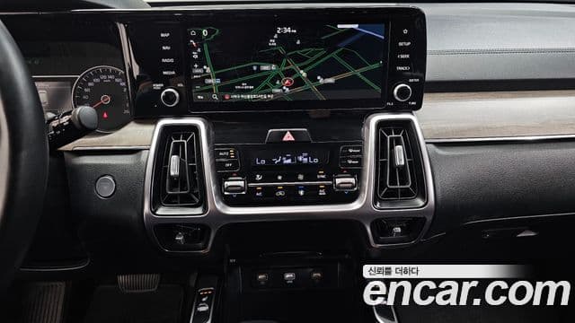 Kia Sorento 2022 — Фото 15/20