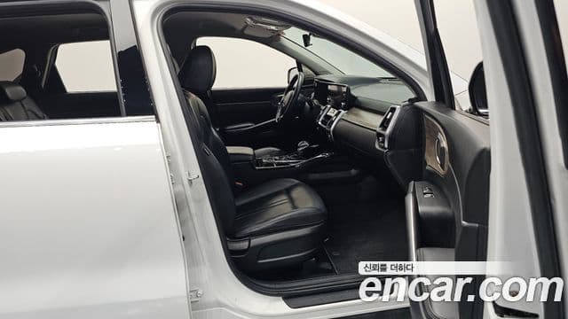 Kia Sorento 2022 — ფოტო 17/34