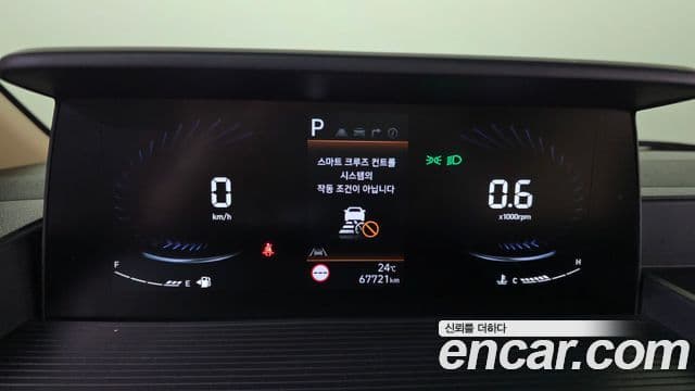 Hyundai Staria 2023 — Фото 8/20