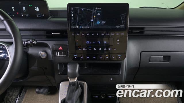 Hyundai Staria 2023 — Фото 13/20