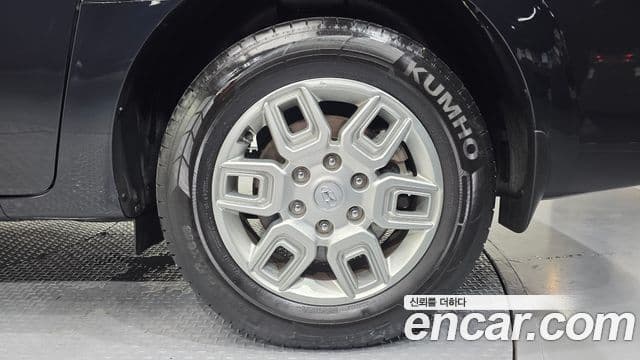 Hyundai Staria 2023 — Photo 24/30