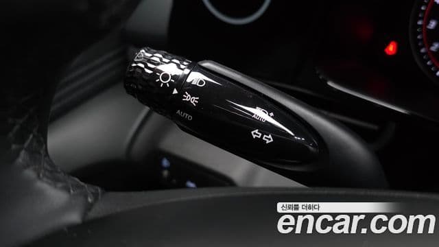 Hyundai Avante 2023 — ფოტო 19/20