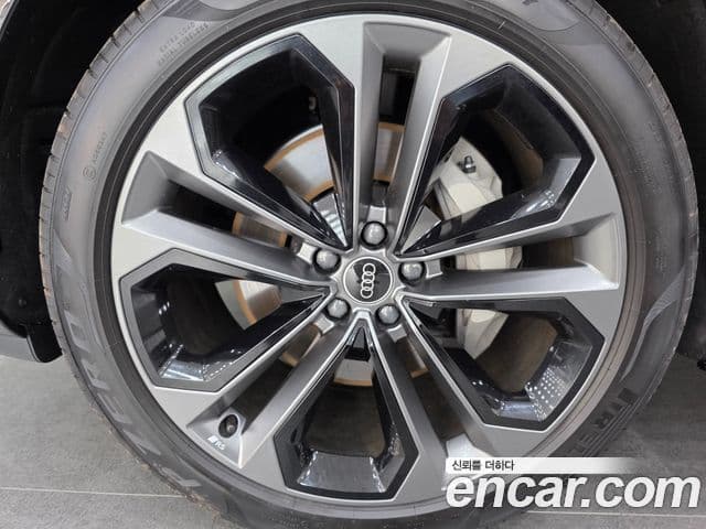 Audi Q7 2026 — фото 4 из 20