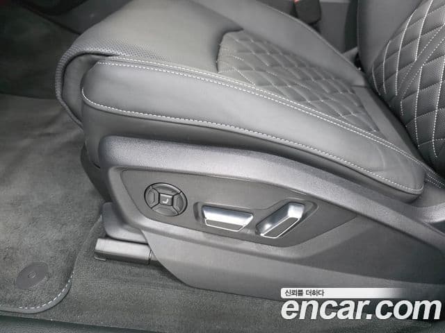 Audi Q7 2026 — ფოტო 16/20