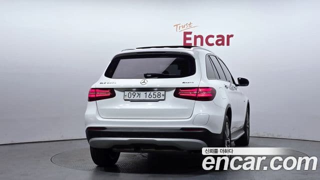 Mercedes-Benz GLC-Class 2019 — Фото 4/20