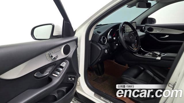 Mercedes-Benz GLC-Class 2019 — Фото 11/20