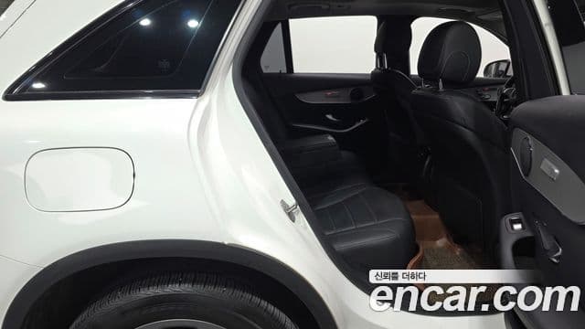 Mercedes-Benz GLC-Class 2019 — Фото 12/20