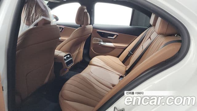 Mercedes-Benz E-Class 2025 — Фото 11/20