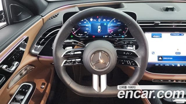 Mercedes-Benz E-Class 2025 — Фото 13/20