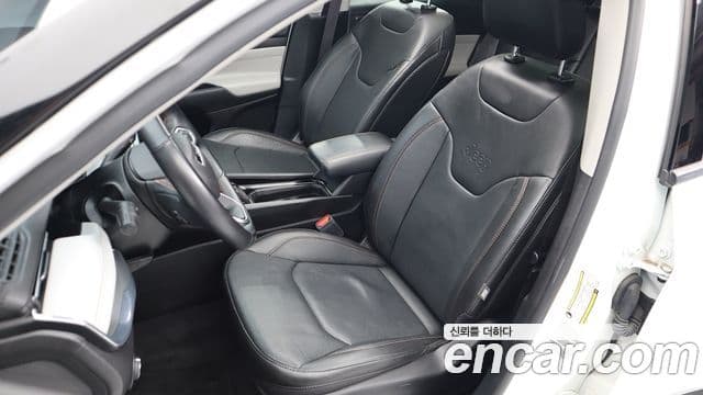 Jeep Compass 2022 — Şəkil 11/20