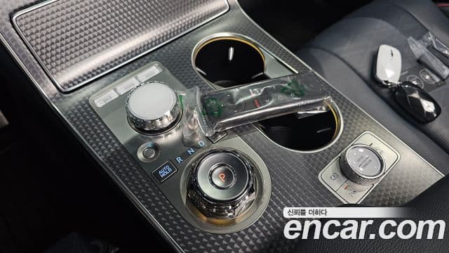 Genesis GV80 Coupe 2024 — Фото 9/20