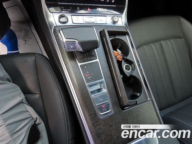 Audi A6 2021 — ფოტო 11/20