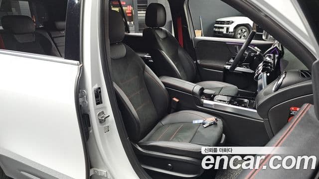 Mercedes-Benz GLB-Class 2023 — Şəkil 8/34