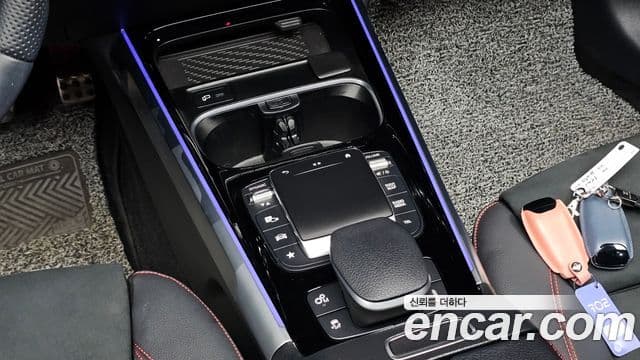 Mercedes-Benz GLB-Class 2023 — Şəkil 2/34