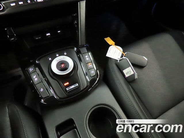Kia Seltos 2023 — ფოტო 12/20