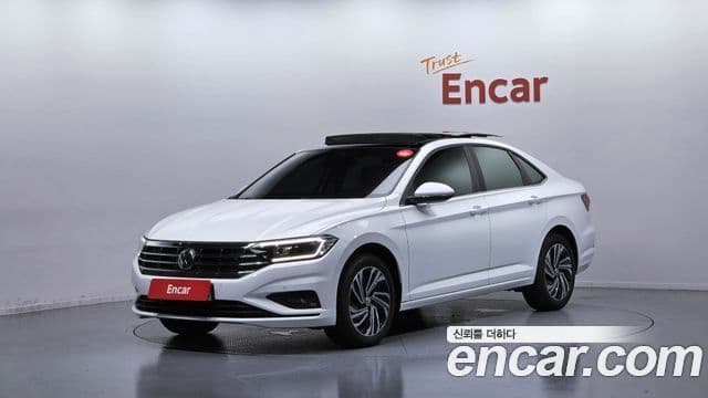 Volkswagen Jetta 2021 — Şəkil 1/20