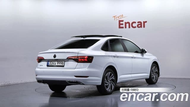 Volkswagen Jetta 2021 — Şəkil 2/20