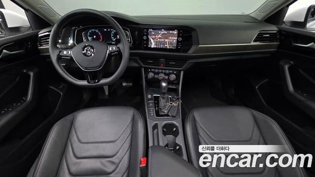 Volkswagen Jetta 2021 — Şəkil 7/20
