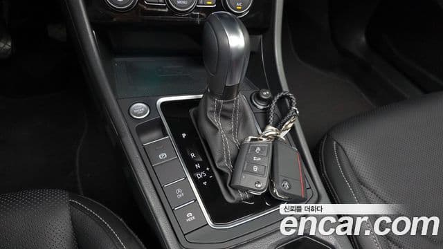Volkswagen Jetta 2021 — Şəkil 9/20
