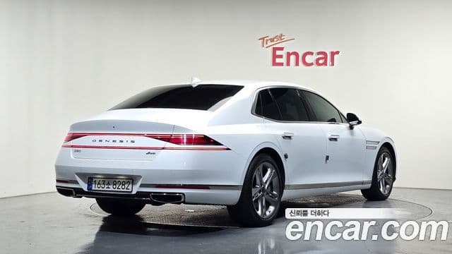 Genesis G90 2022 — Şəkil 2/20