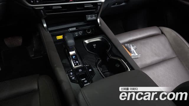 Lexus RX350h 2023 — Фото 9/20
