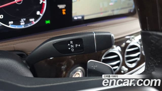 Mercedes-Benz S-Class 2018 — Фото 9/20