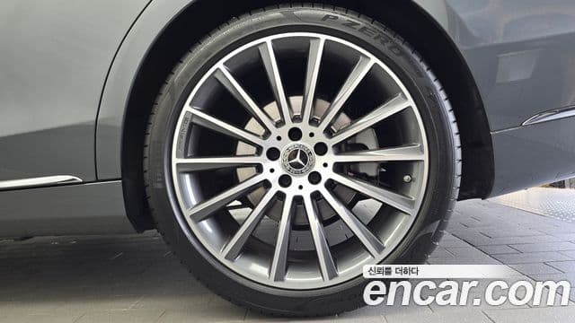 Mercedes-Benz S-Class 2018 — Şəkil 14/40