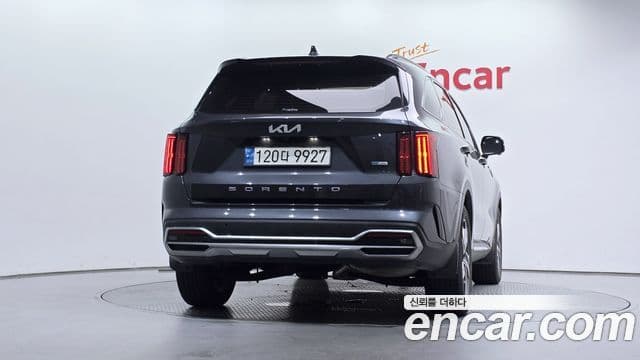 Kia Sorento 2022 — Фото 4/20
