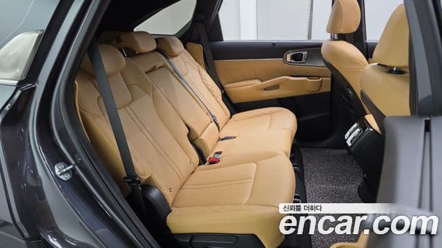 Kia Sorento 2022 — Фото 11/20